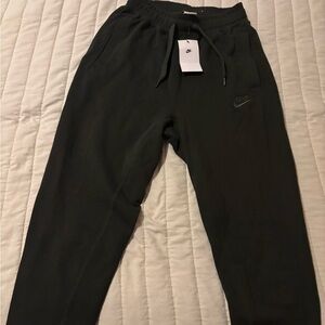 Nike Men's XS dark Green Joggers